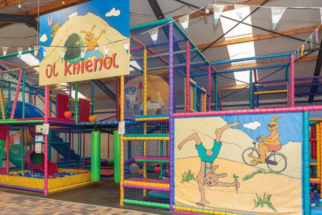 Camping De Duinhoeve Chalet Vogel Not For Companies Nieuw-Haamstede Esterno foto