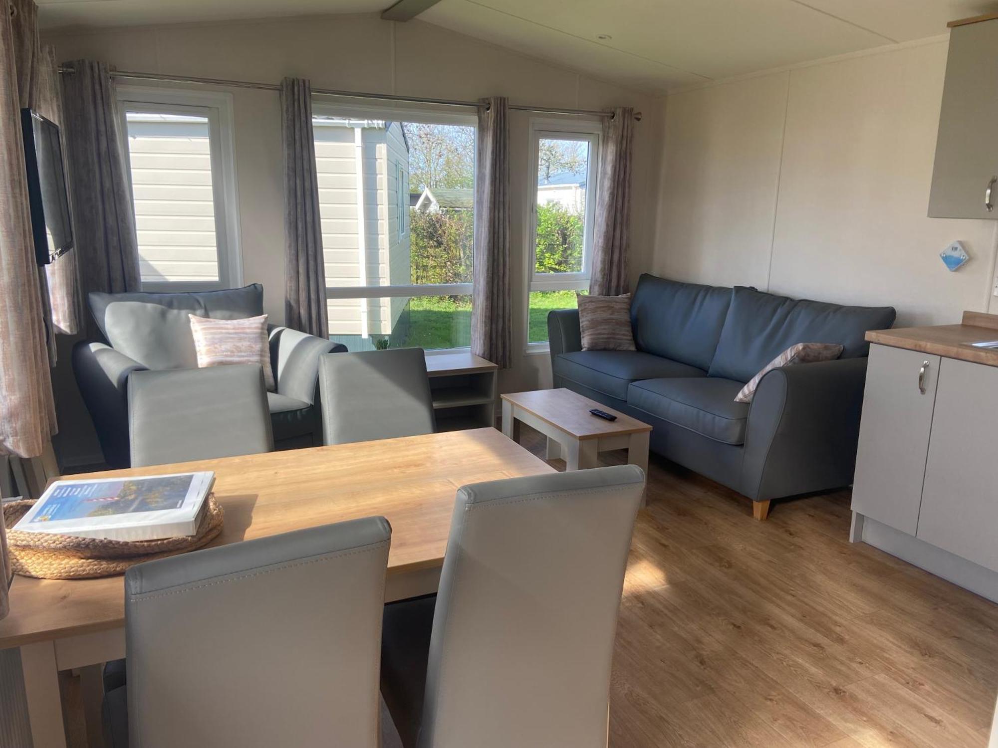 Camping De Duinhoeve Chalet Vogel Not For Companies Nieuw-Haamstede Esterno foto