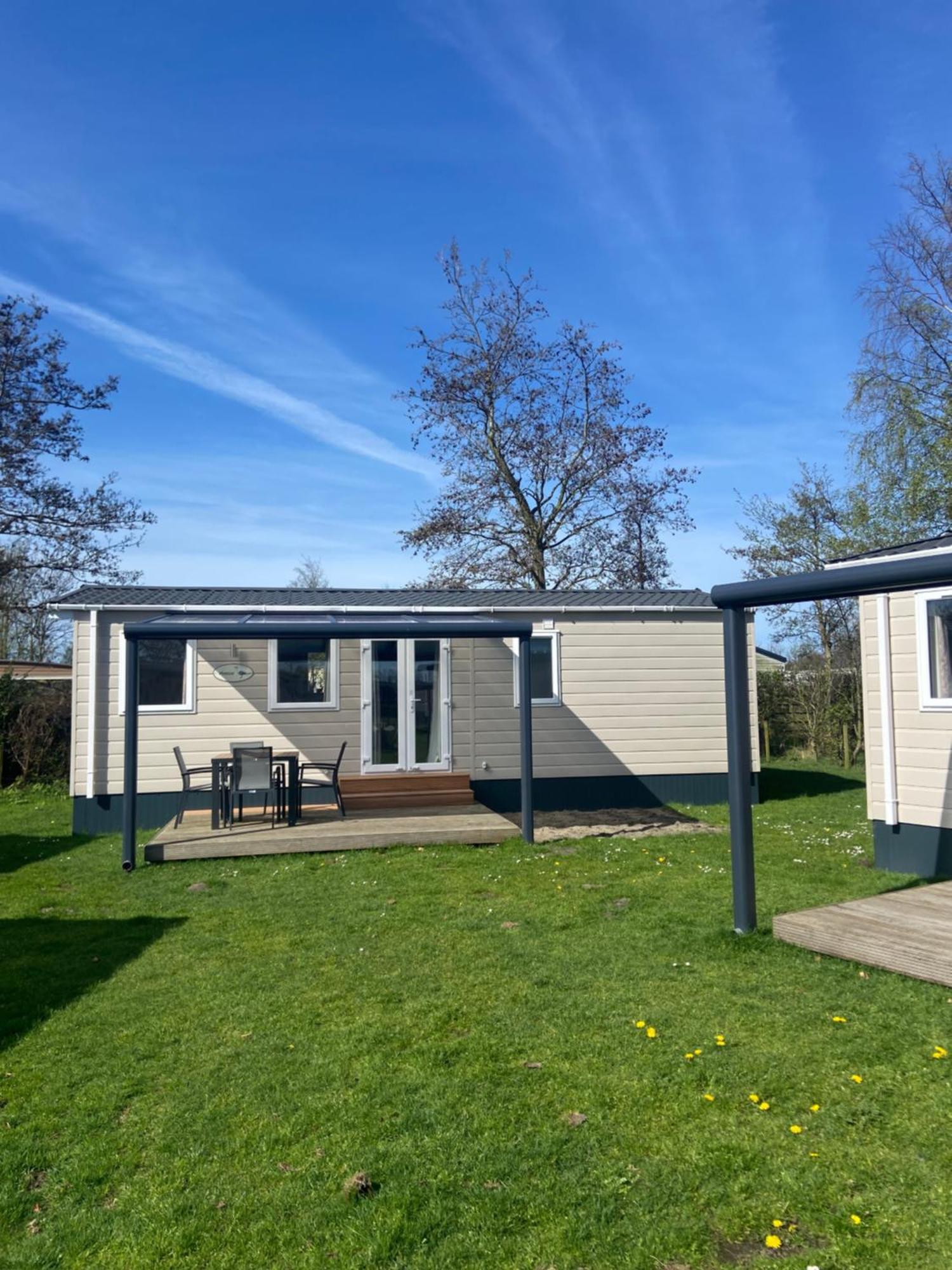 Camping De Duinhoeve Chalet Vogel Not For Companies Nieuw-Haamstede Esterno foto